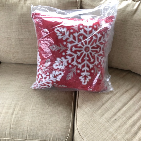 Festive Home Holiday snowflake Pillow - Red and White - Picture 3 of 9